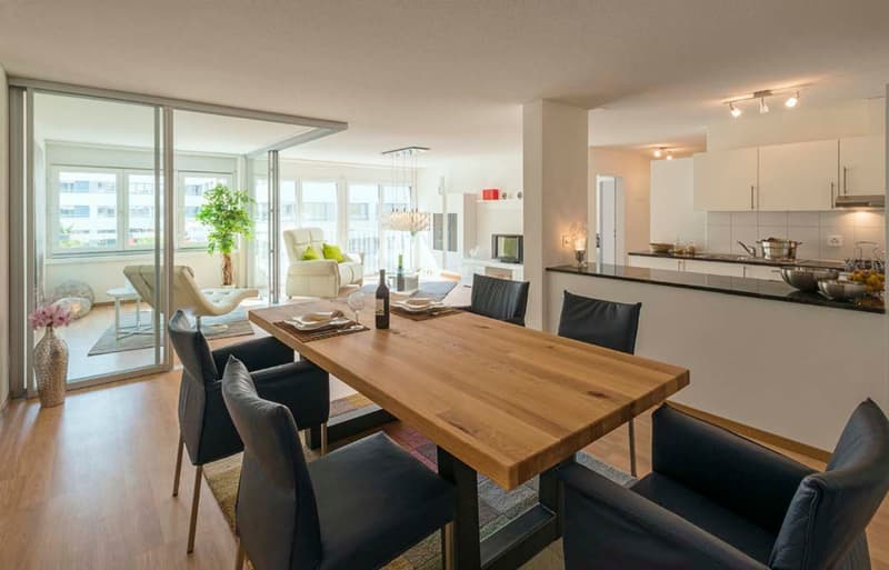 Ruhige 2.5-Zimmer-Wohnung mit Jahreszeitenzimmer in Olten Südwest CHF 1320. inkl. NK (3)