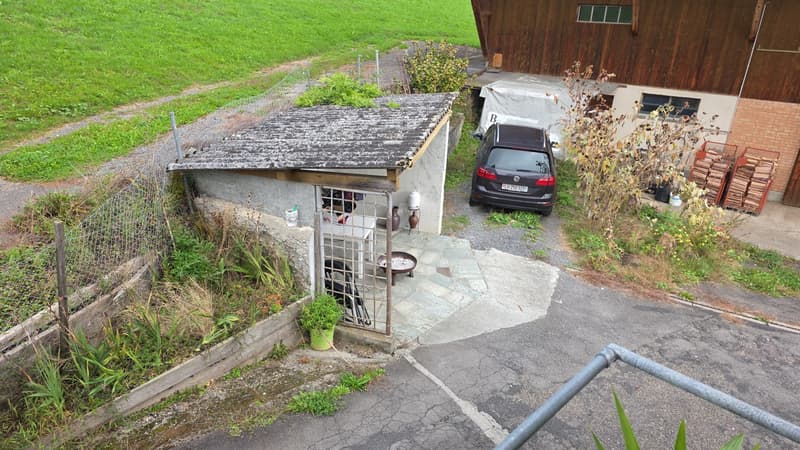 Schöne 4,5-Zimmer-Wohnung mit Balkon, Terrasse und privatem Garten in Udligenswil (7)