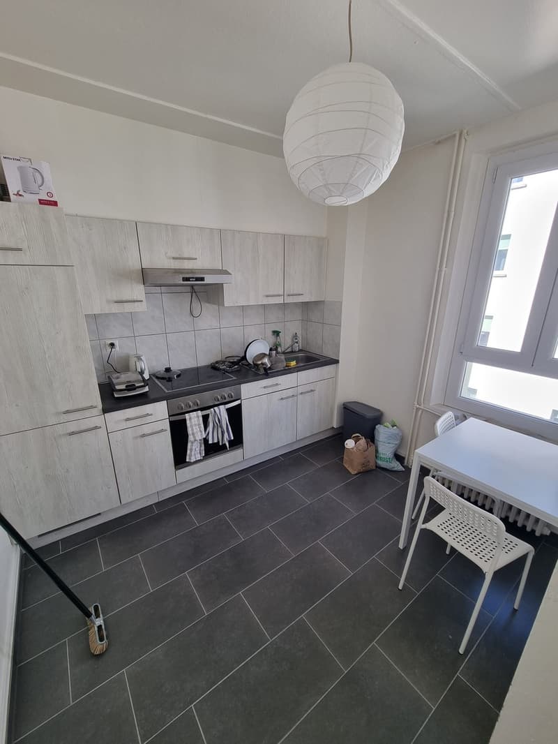 À remettre : appartement de 1,5 pièce à Renens CHF 1150/mois charges comprises (1)