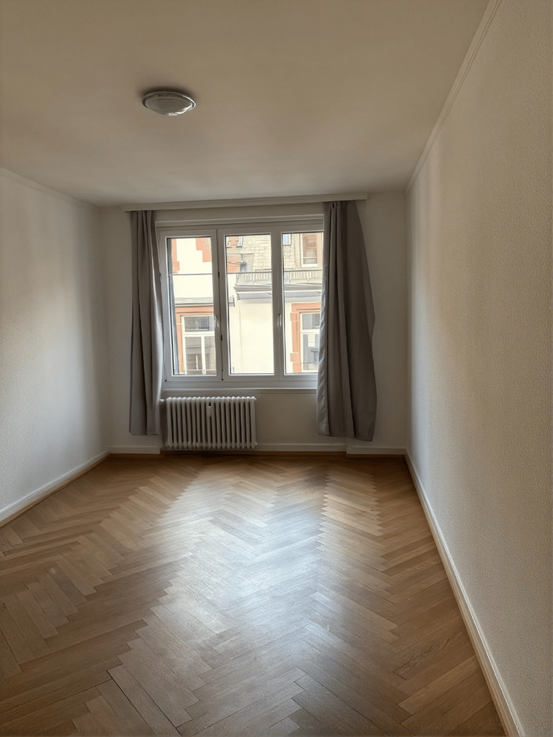 Room in renovated 2.5-room flat, 50 m from Lake Zurich (Enge) (1)