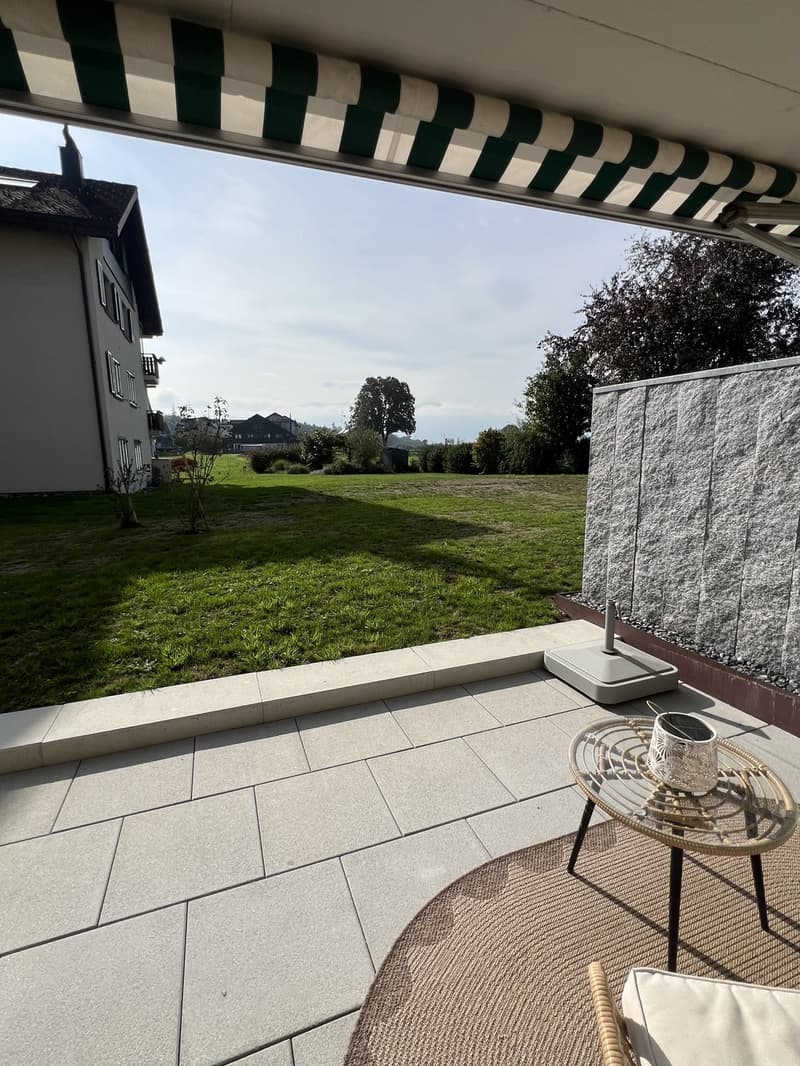 2.5-Zi.-Wohnung in Rapperswil-Jona, Wagen (6)