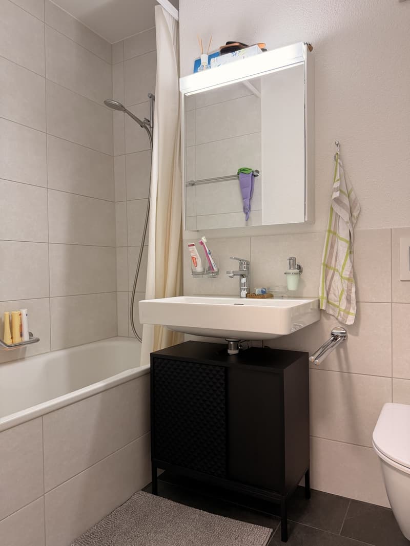 Attraktive 3-Zimmer-Wohnung mit Gartenzugang in Ostermundigen, ideal für Studierende und Paare (12)