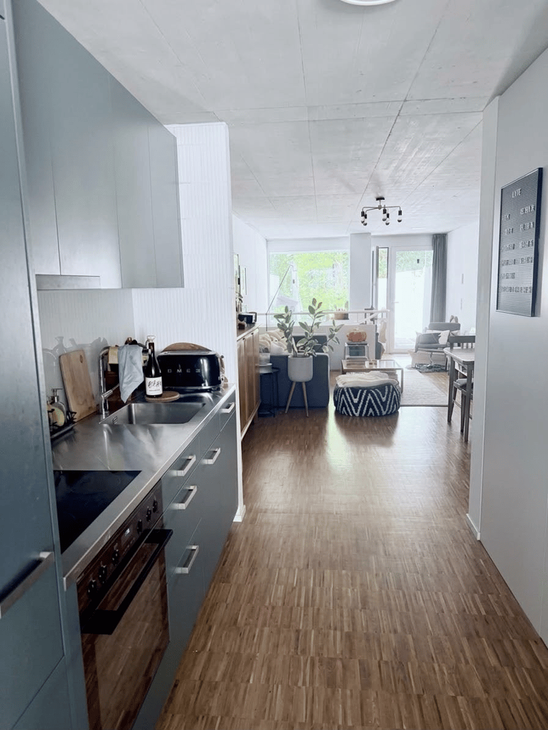 Design-Wohnperle an Zürich Stadtgrenze: 2,5 Zimmer, befristet 6 Monate, teilmöbliert mit Möglichkeit zur Übernahme. (3)