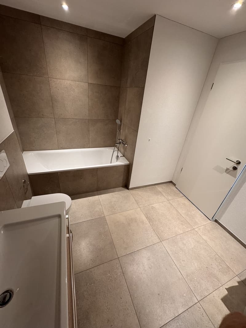 3.5-Zimmer-Neubauwohnung (120 m²), 1 Min. zum Bahnhof Aadorf - grosser Balkon, Waschturm inklusive (6)
