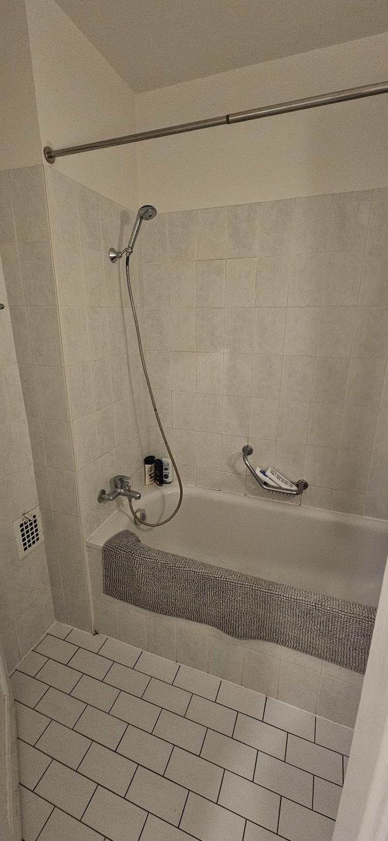 Double bedroom in shared apartment (two person apartment) (7)