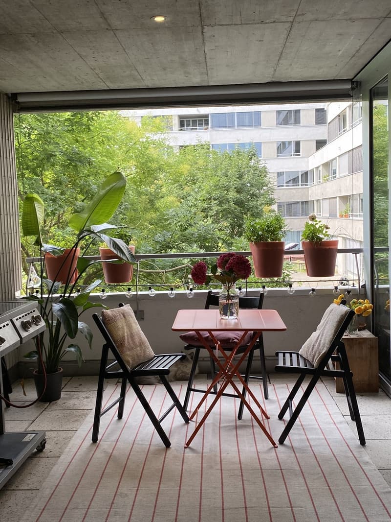 WG-Zimmer im Maaghof mit Büsi (8)