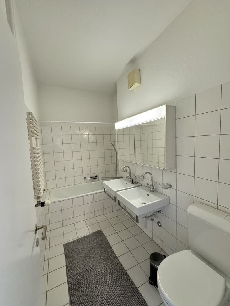 22.5m² room in 4WG flatshare, room takeover (5)