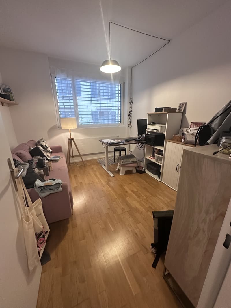 Helle 3.5-Zimmer-Wohnung mit Terrasse und Blick auf den Gütsch (6)