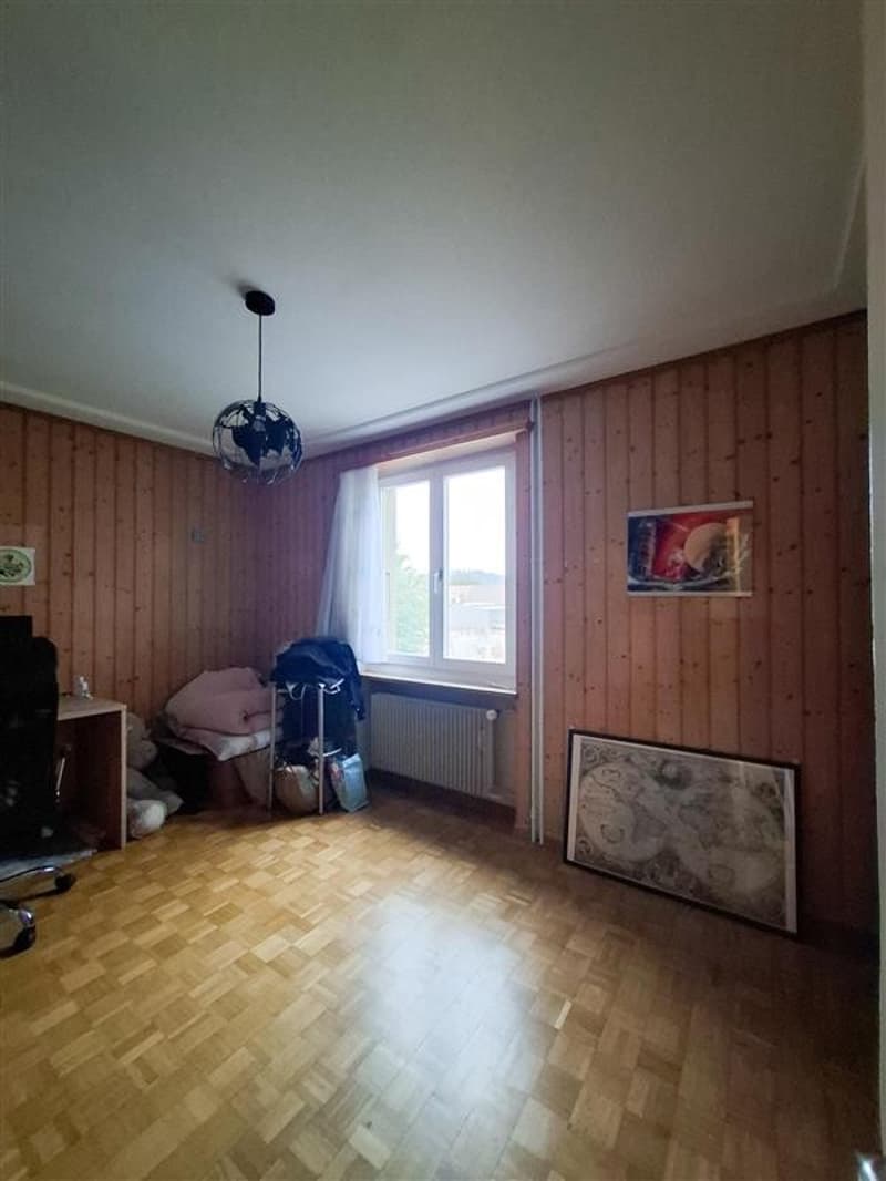 Nachmieter gesucht für günstige und charmante 3-Zimmer Altbauwohnung (4)