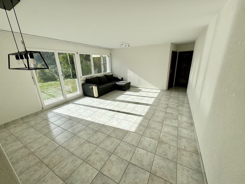 Sonnige 2-Zimmer-Wohnung (50 m²) mit traumhafter Aussicht in Oberdorf BL (1)