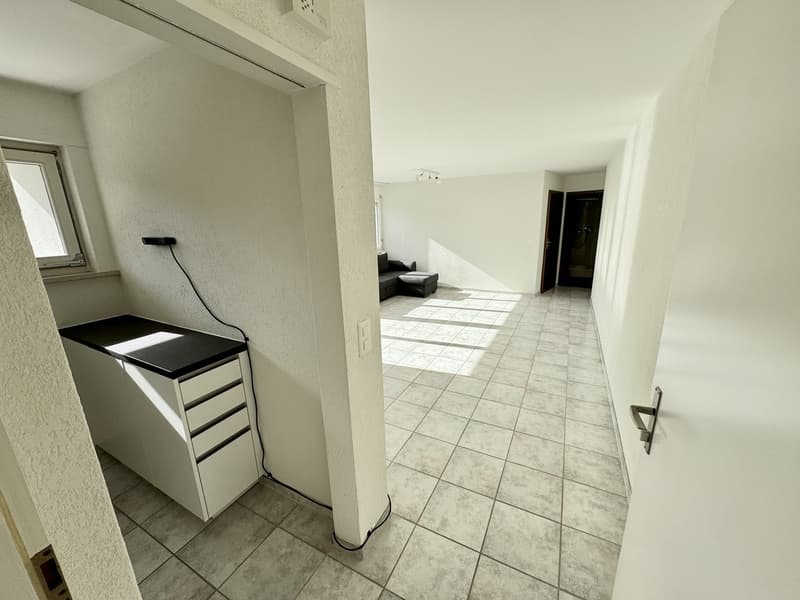Sonnige 2-Zimmer-Wohnung (50 m²) mit traumhafter Aussicht in Oberdorf BL (2)