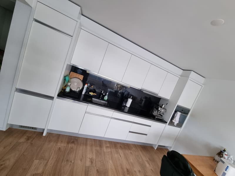 18 m² WG-Zimmer mit eigenem Balkon & eigenem Bad Kreuzlingen / Nähe Konstanz (6)