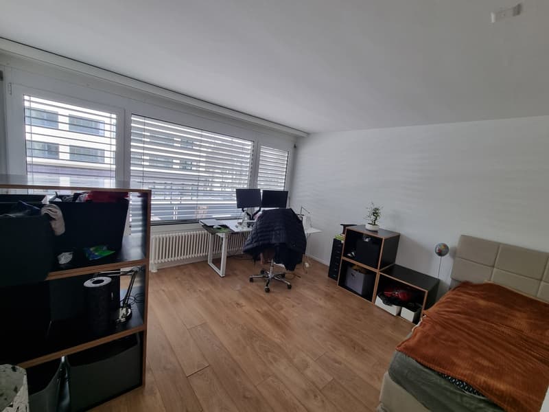18 m² WG-Zimmer mit eigenem Balkon & eigenem Bad Kreuzlingen / Nähe Konstanz (1)