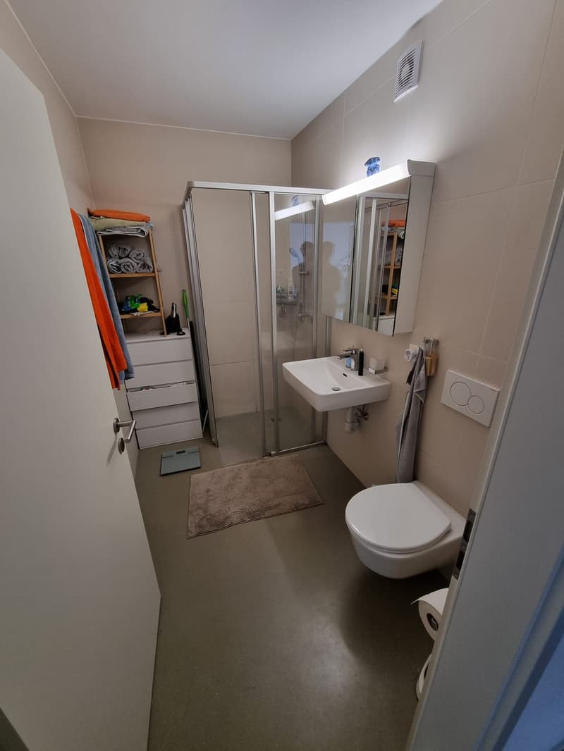 18 m² WG-Zimmer mit eigenem Balkon & eigenem Bad Kreuzlingen / Nähe Konstanz (7)