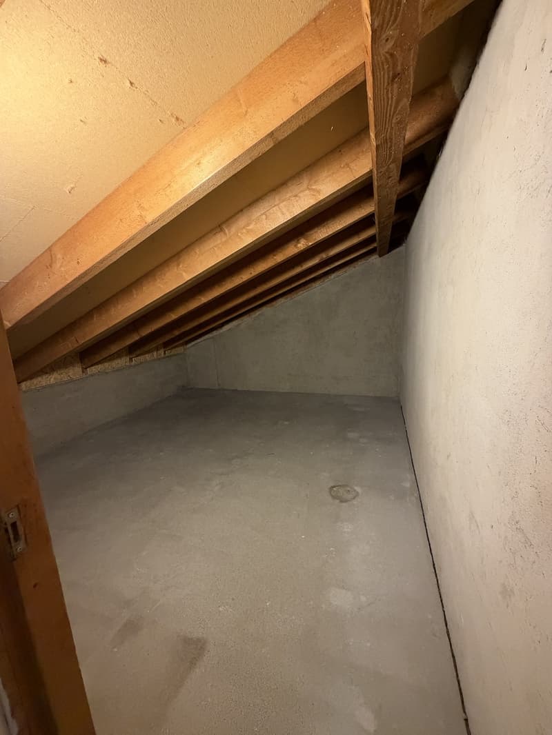 Schöne helle, 4- Zimmerwohnung zu Vermieten (11)