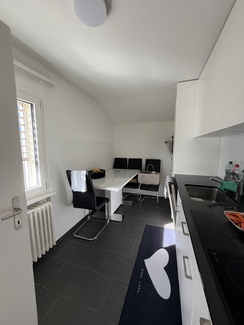 Schöne helle, 4- Zimmerwohnung zu Vermieten (3)