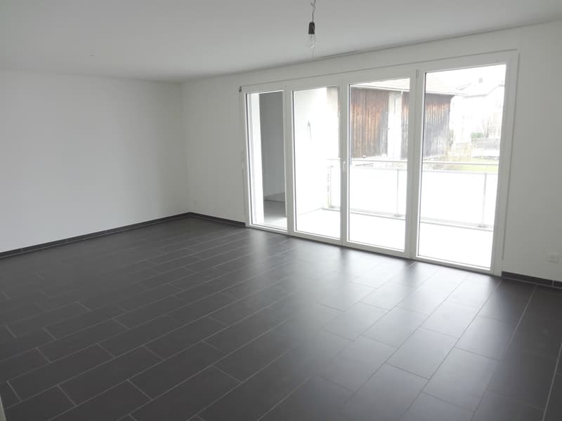 WG- Zimmer inkl. eigenem Badezimmer und Ankleideraum/Büro zu vermieten (6)