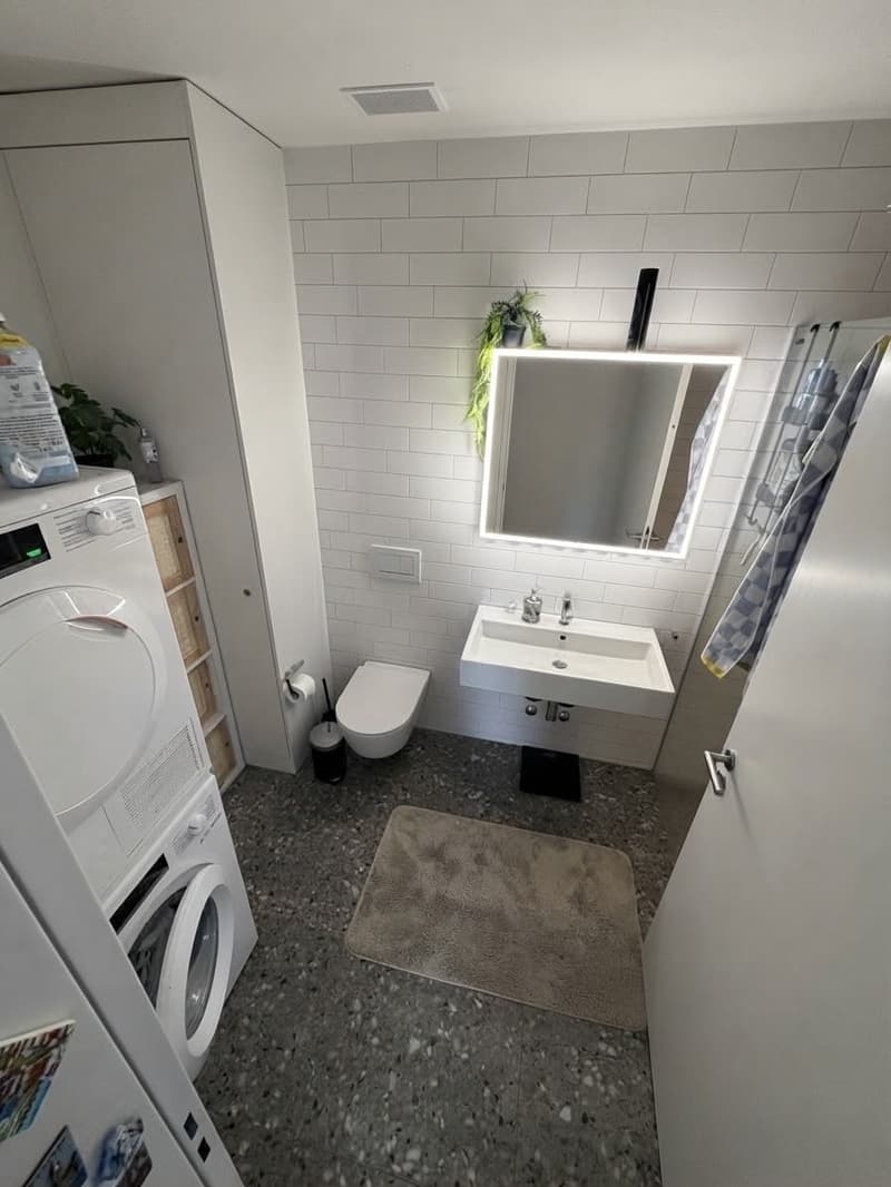Moderne 4½-Zimmer-Wohnung mit grosser Loggia in Adliswil  Nachmieter per 16.11.2026 (6)