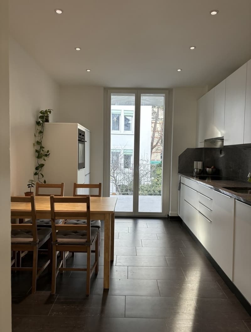 WG-Zimmer ab 1. Dezember in wunderschöner Altbauwohnung (3)