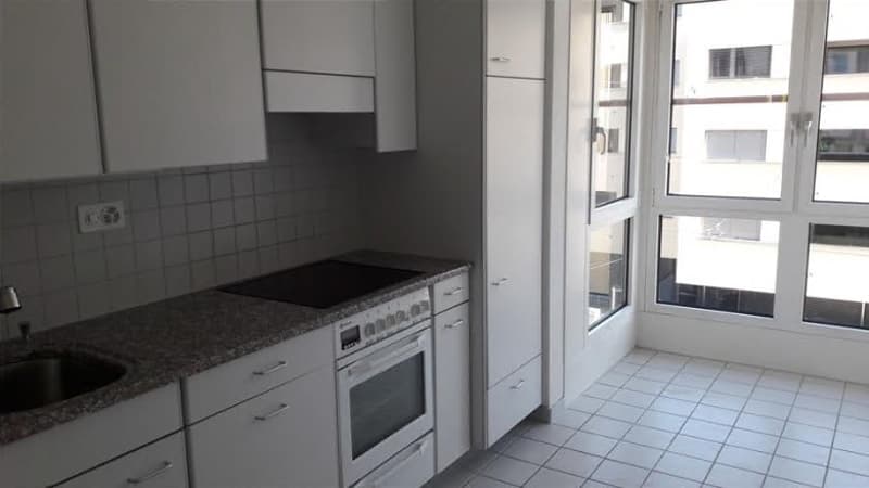 Wohnung 2.5 Zimmer Nähe Universität, KSSG, Olma (6)