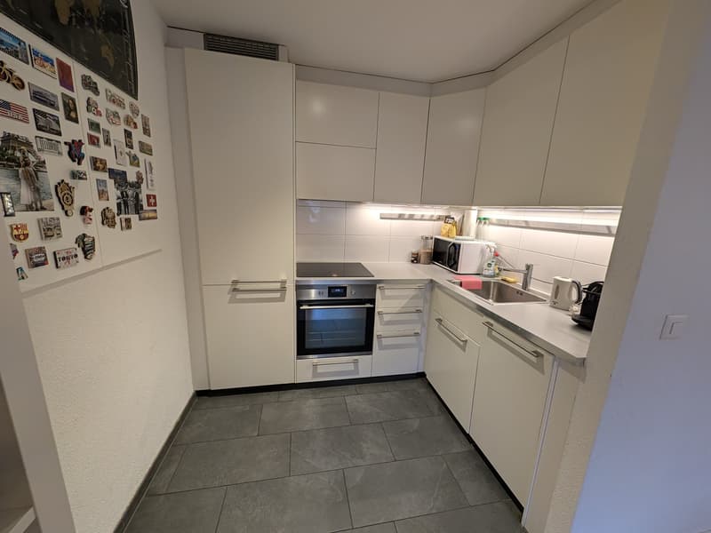 Bright and calm 2.5-room apartment in Zurich 8050 (7)