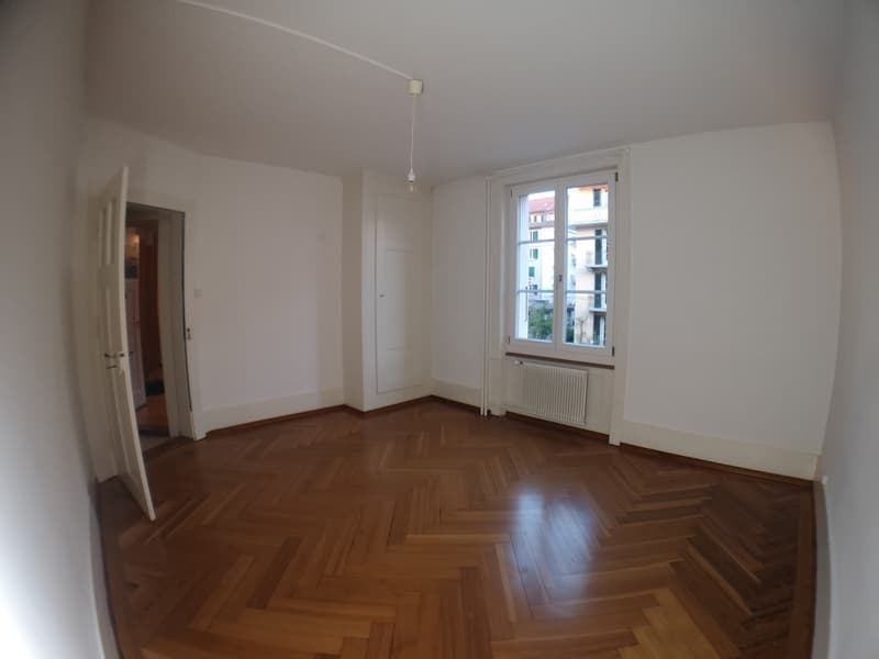 Helles Zimmer (17 m²) in charmanter 2.5-Zimmer-WG am Cäcilienplatz (1)