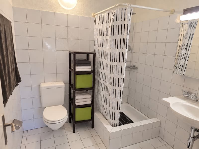 Charmante 5.5-Zimmer-Maisonette mit Cheminée und Balkon in Rorbas (11)