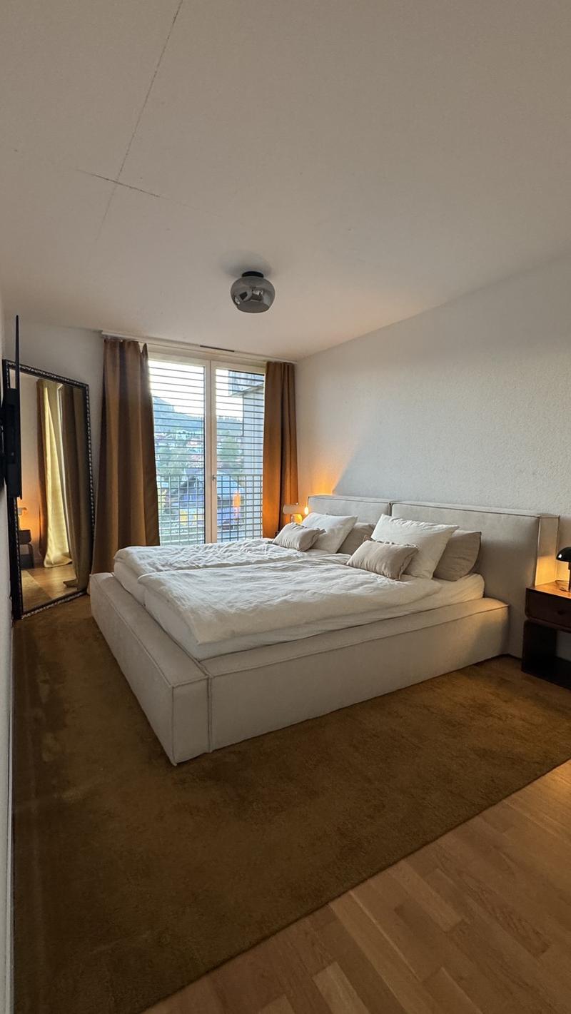 Grosszügige 4.5-Zimmer-Wohnung direkt am Liebefeldpark mit 2 Balkonen (4)