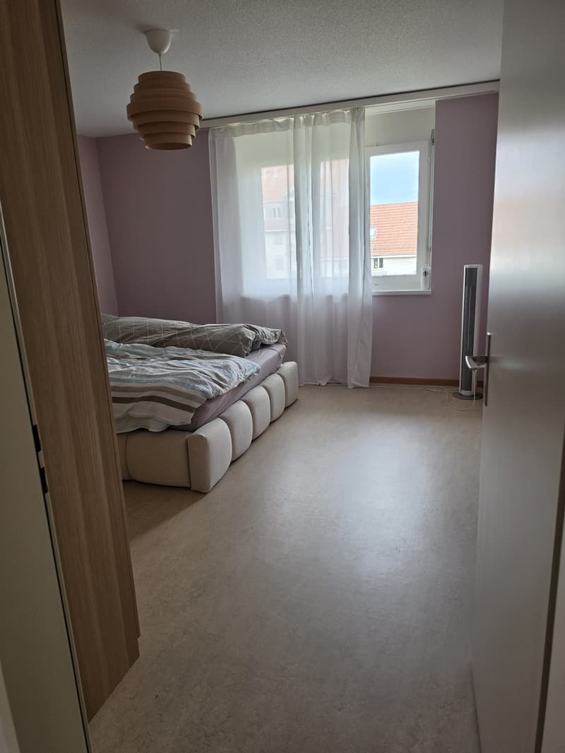 Grosszügige 3.5-Zimmer-Wohnung mit grossem Balkon Nachmieter/in gesucht, Möbel übernehmbar (11)