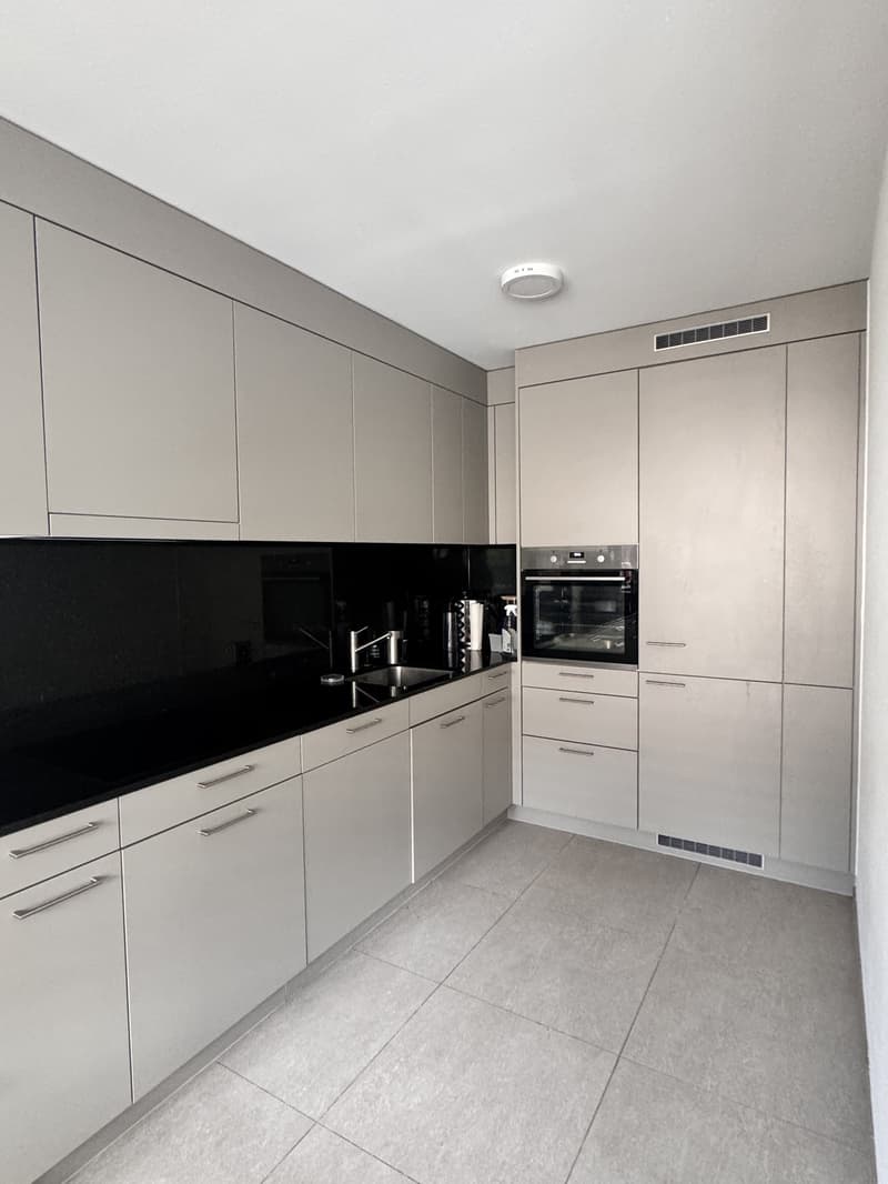 Möblierte 3.5-Zimmer-Wohnung in Basel für 12 Monate ab Februar 2027 verfügbar (1)
