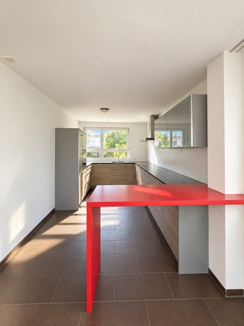 5.5-Zimmer-Gartenwohnung, 140 m², inkl. 2 Parkplätze (3)
