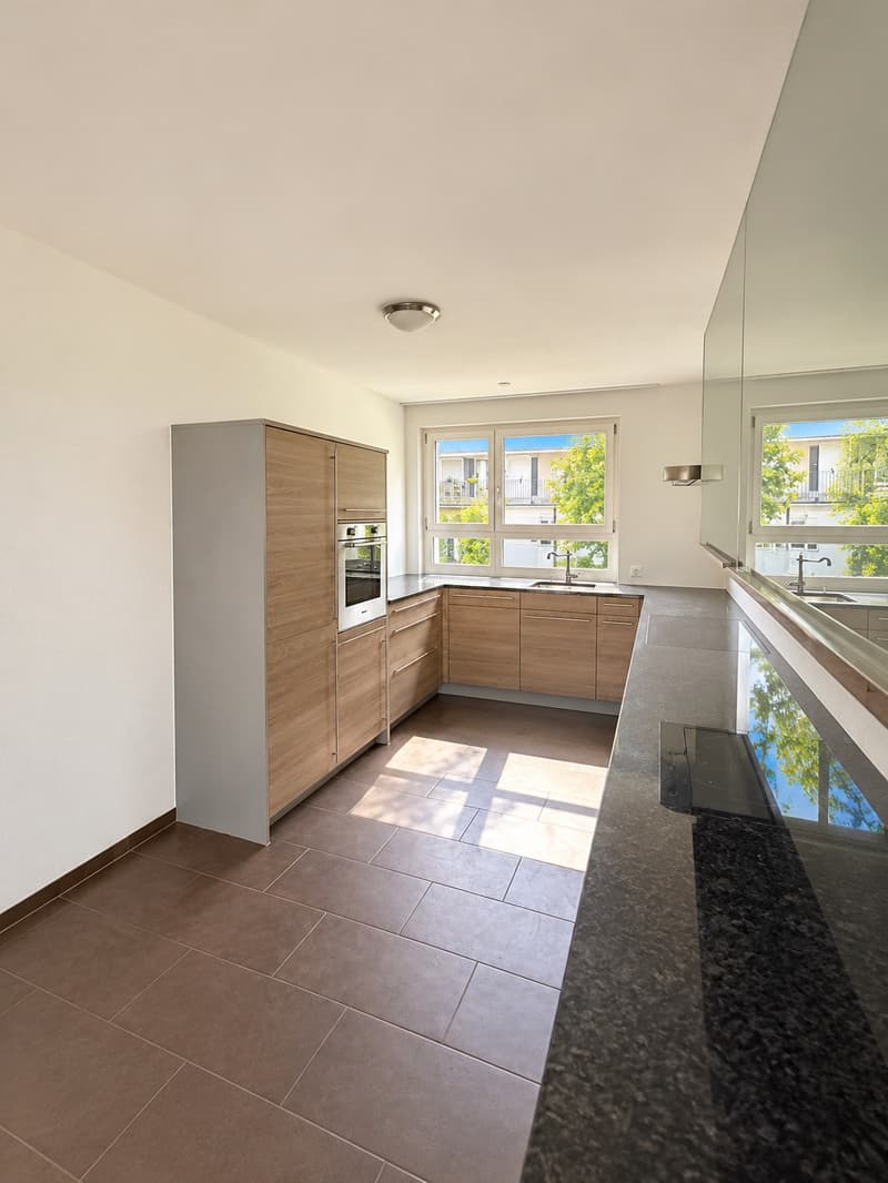 5.5-Zimmer-Gartenwohnung, 140 m², inkl. 2 Parkplätze (8)