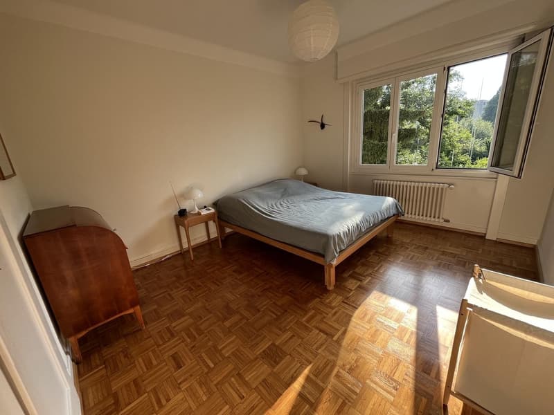 Appartement traversant près du métro Ours - vue lac (8)
