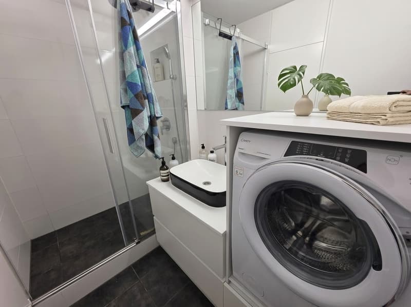 Moderne & möblierte 2-Zimmer-Wohnung am Petersplatz (4)