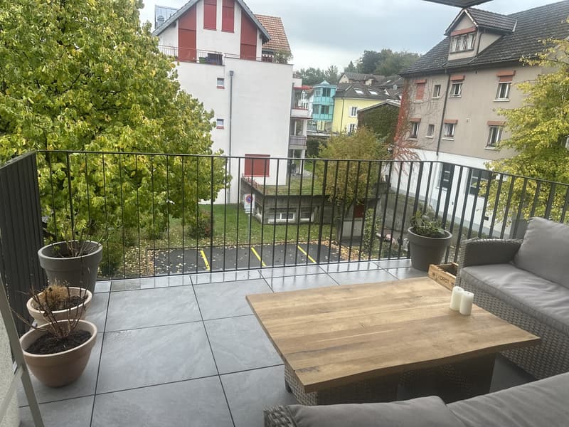 Moderne 3,5-Zimmer-Wohnung mit grosszügiger Terrasse in Rorschach per sofort (3)