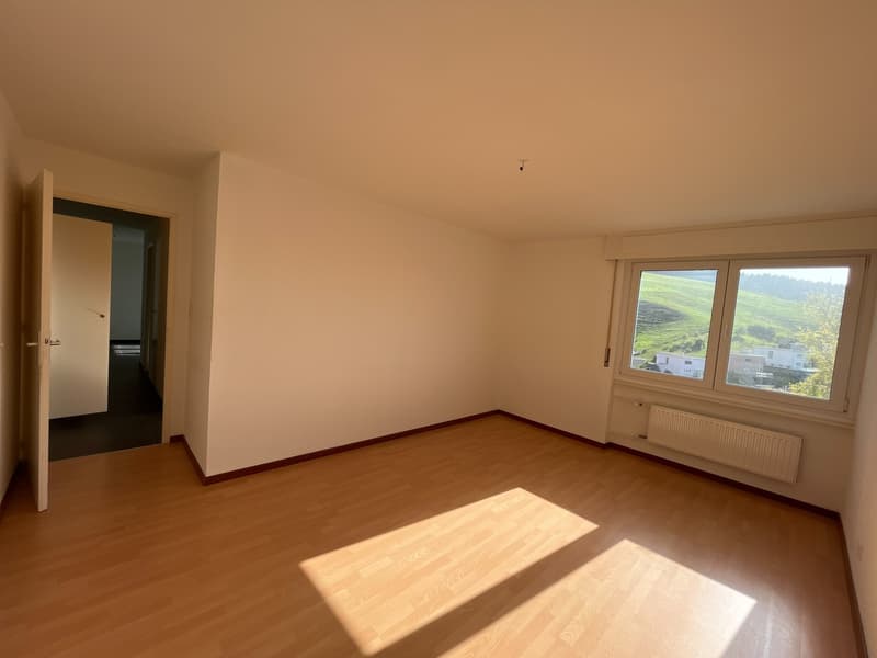 À REMETTRE DÈS LE 01.12.26: BEL APPARTEMENT DE 3,5 PIÈCES AU LOCLE (4)