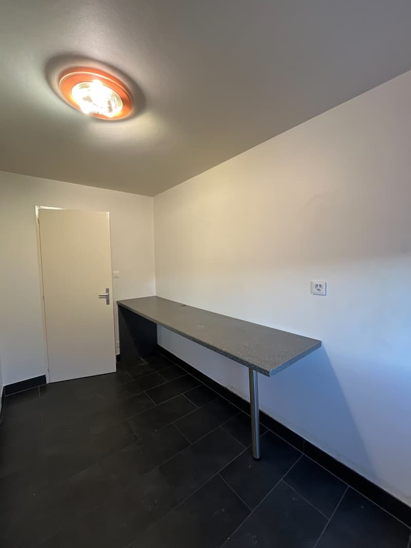 À REMETTRE DÈS LE 01.12.26: BEL APPARTEMENT DE 3,5 PIÈCES AU LOCLE (7)