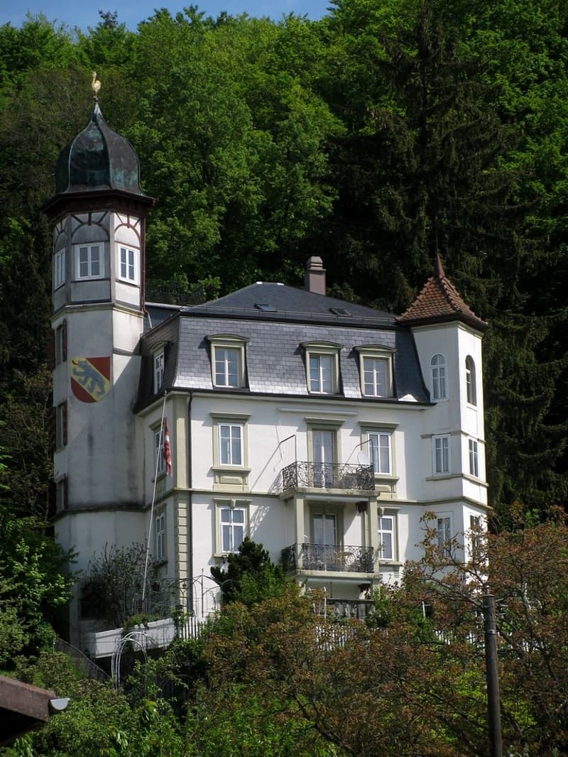 WG-Zimmer im Schloss Dotzigen (2)