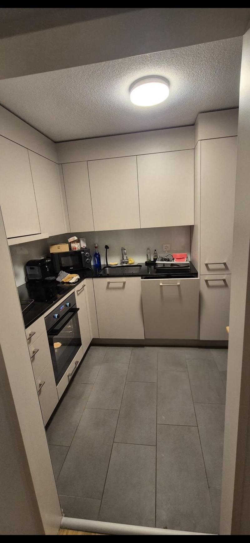 Nachmiter/in gesucht für eine Schöne 2,5-Zimmerwohnung in Hägendorf, (4)