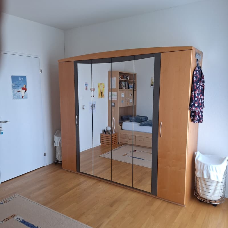 Das zu vermietende Zimmer ist unmöbliert.