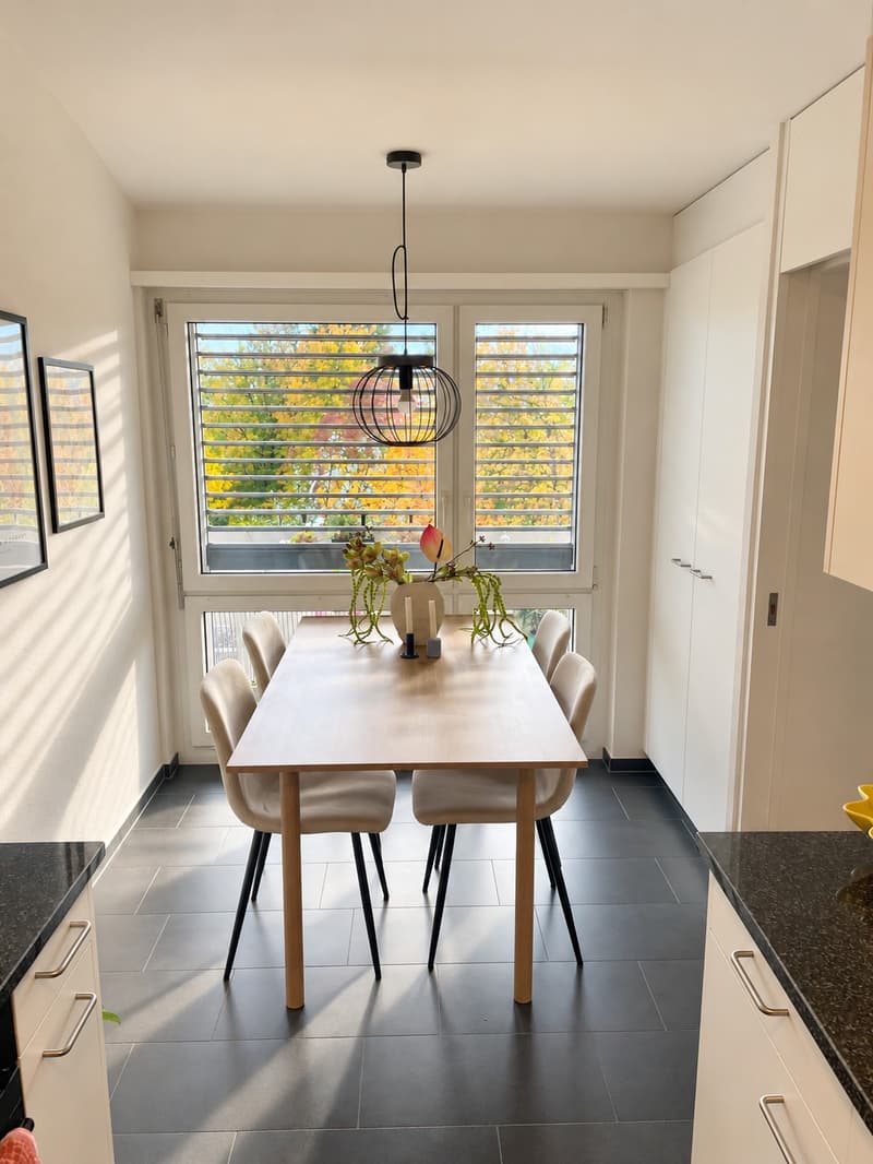 Wohnen im Grünen  helle 2.5-Zimmer-Wohnung mit sonnigem Balkon (4)