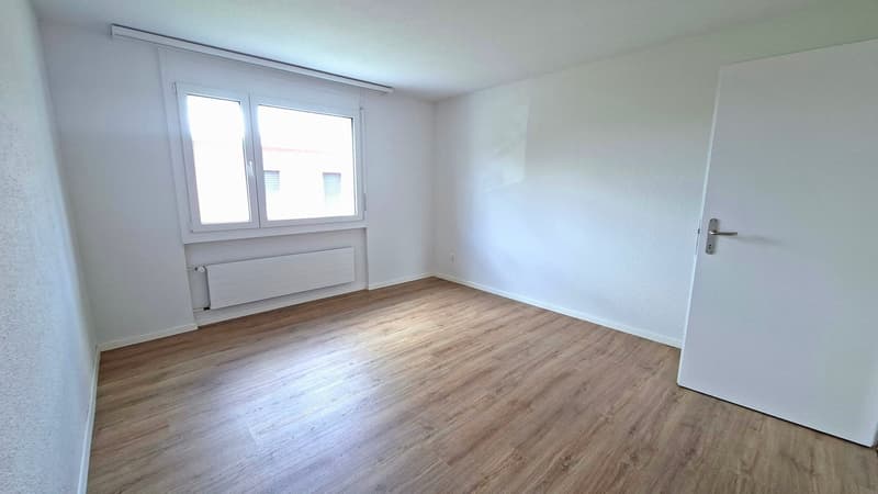 Emménager et se sentir chez soi - appartement de jardin de 4,5 pièces complètement rénové (5)