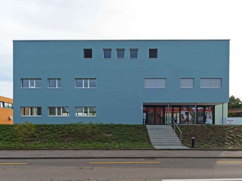 Commercial or office space - 2 months net rent free (2)