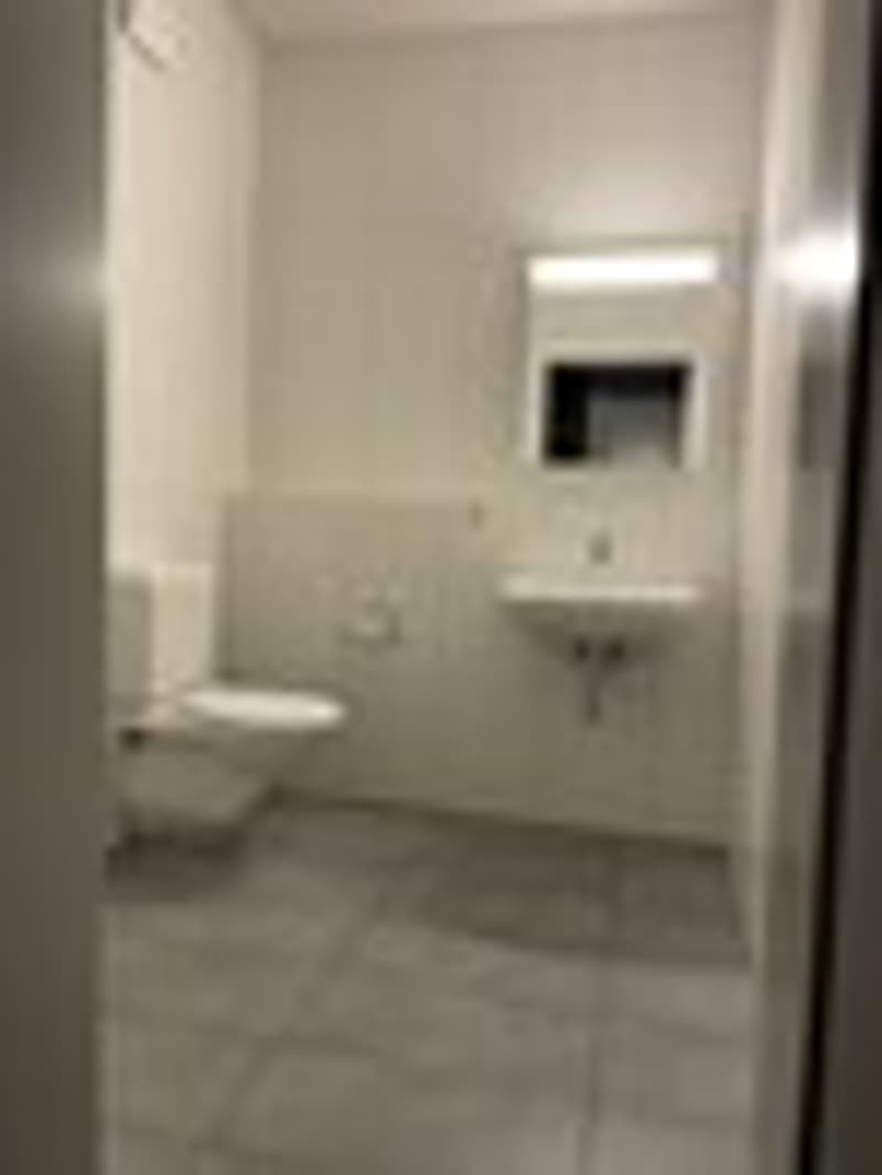 Commercial or office space - 2 months net rent free (8)