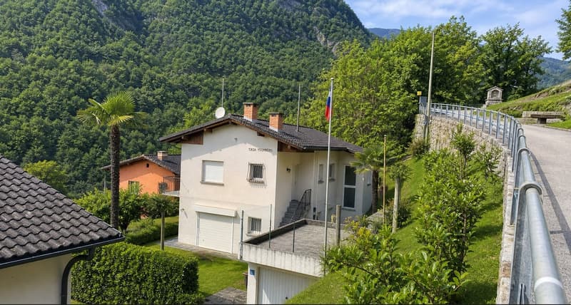 Casa unifamiliare con rustico e vista aperta (1)