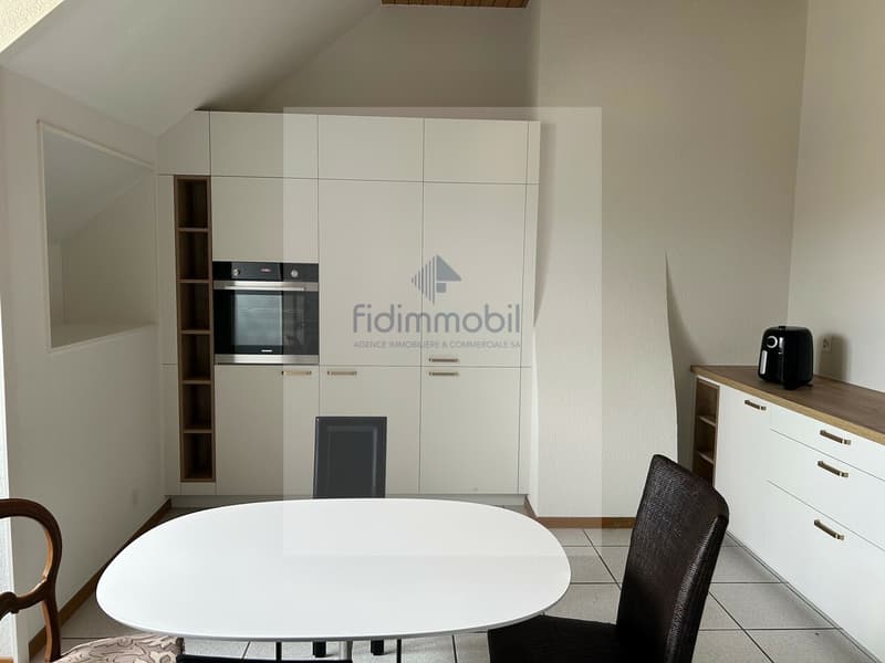 Beautiful partially renovated apartment in a village house (3)