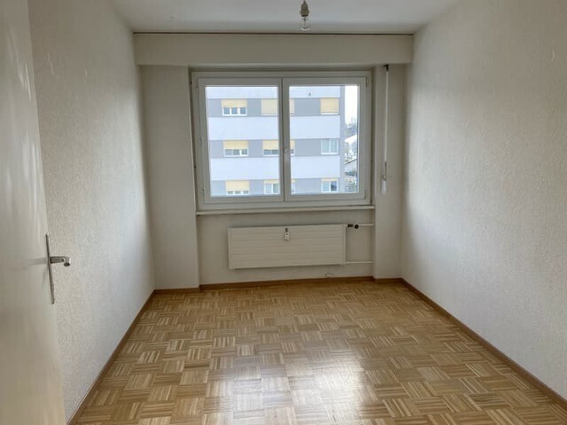 In quiet neighborhood, 3.5 rooms, Vieux-Patriotes 48, La Chaux-de-Fonds (5)