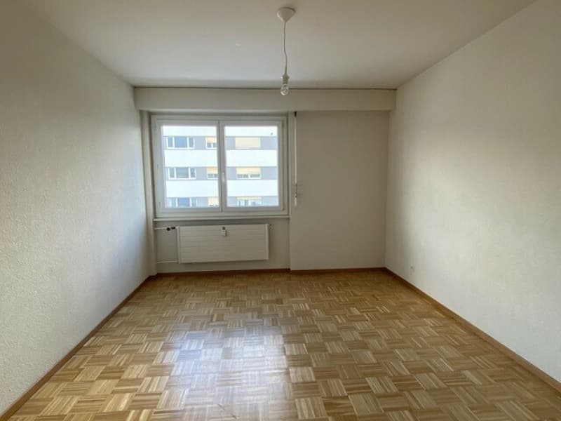 In quiet neighborhood, 3.5 rooms, Vieux-Patriotes 48, La Chaux-de-Fonds (4)