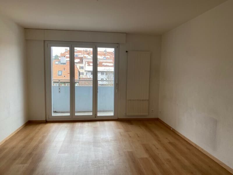 3 rooms with balcony, Fritz-Courvoisier 24, La Chaux-de-Fonds (2)