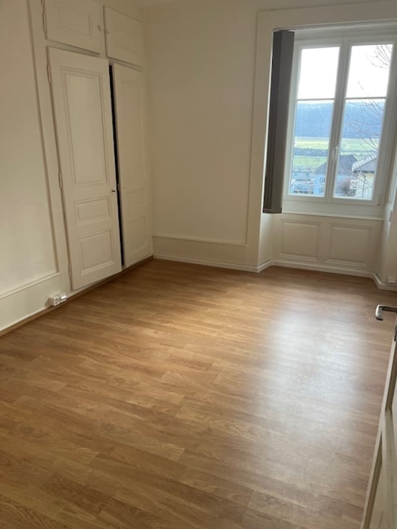 Four-room apartment on the first floor (3)